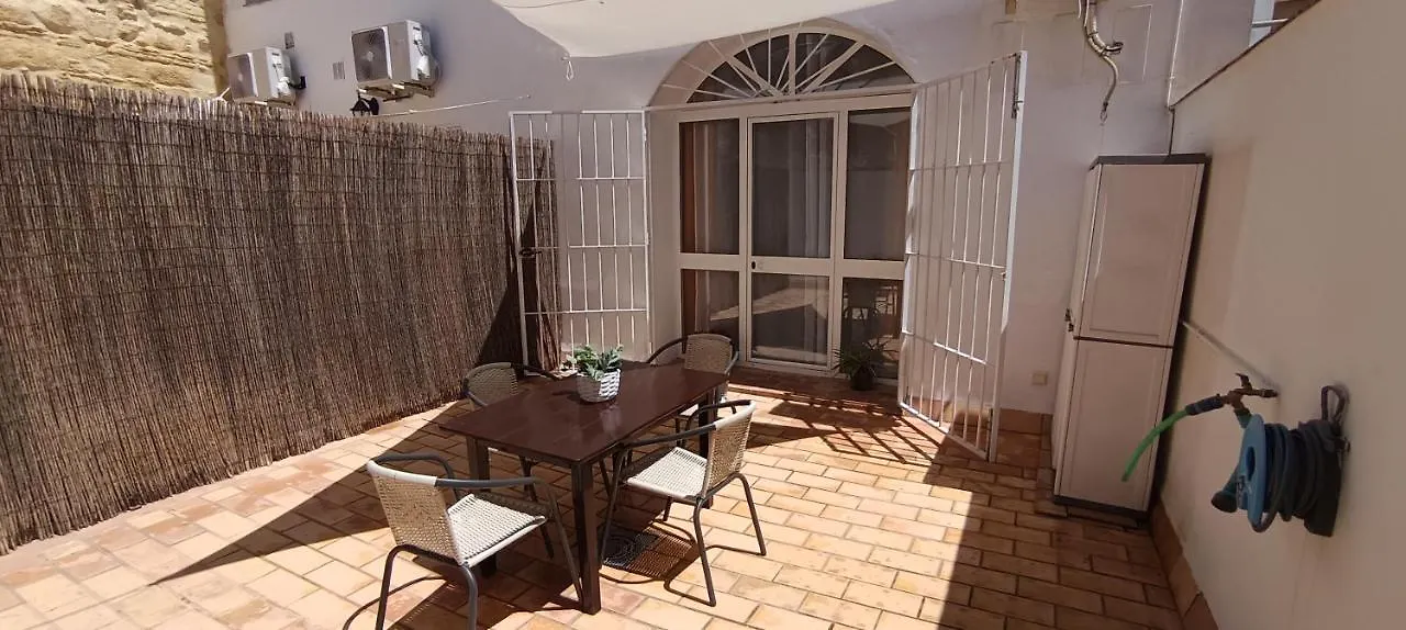 Apartamento Pale Cream Jerez de la Frontera 0*,  Spain